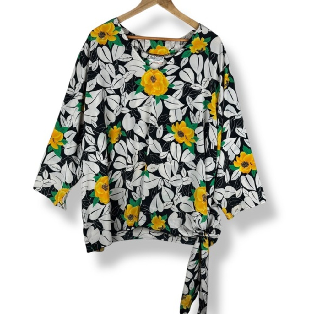 Vintage Lady Winn by Teddi Plus Size Top Womens Size 46‎ 2X 3X 70s Floral Retro